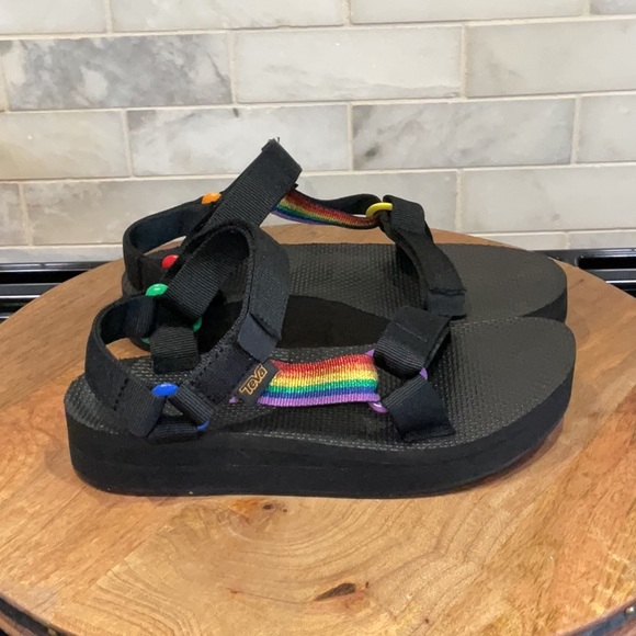 Teva Women’s Midform Universal Rainbow Pride Sandals with Rainbow Straps - Picture 5 of 6